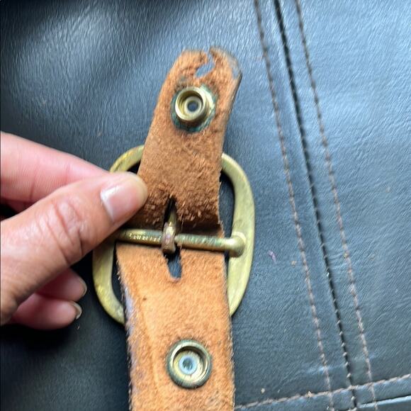 Vintage | Tan Tooled Leather Belt with Solid Brass Buckle Boho Western - Picture 8 of 10